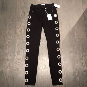 Good American Side Ring Jeans